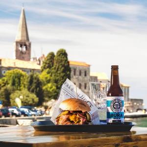 Burgerija Burger Bar