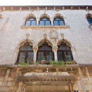 GOTHIC PALACE