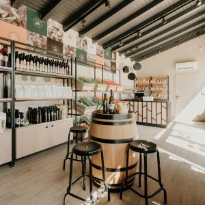 Butiga-local food store 
